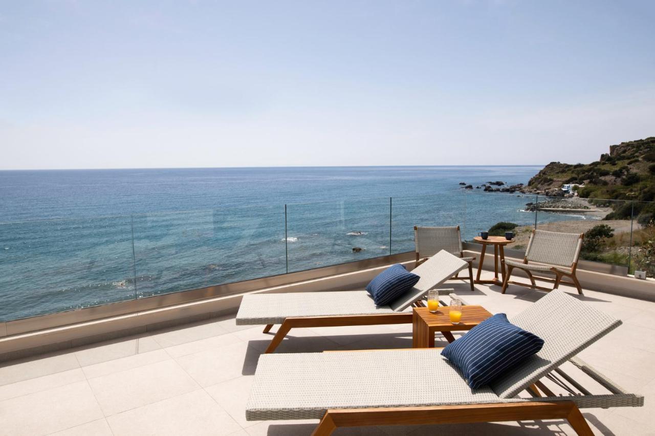 Rozites Luxury Beachfront Villa, By Hellocrete Kerames ภายนอก รูปภาพ